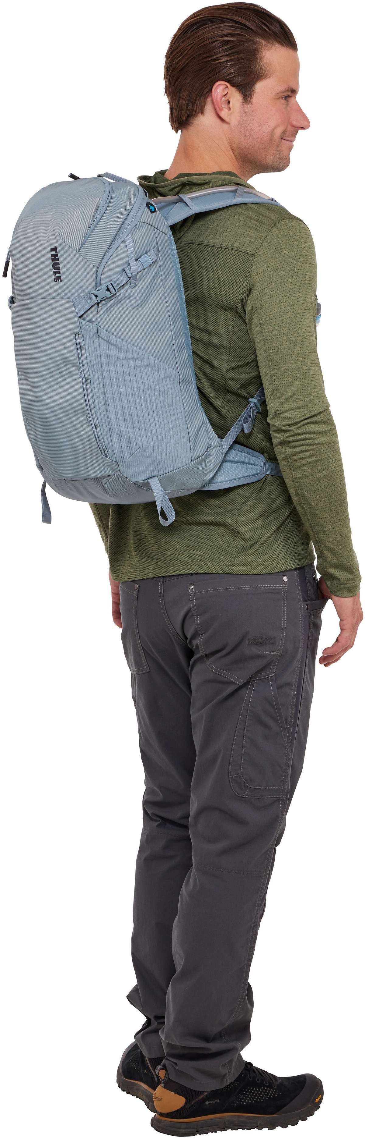 Thule AllTrail Hydration 22L Pond Gray Mochila de senderismo – Vista Silueta