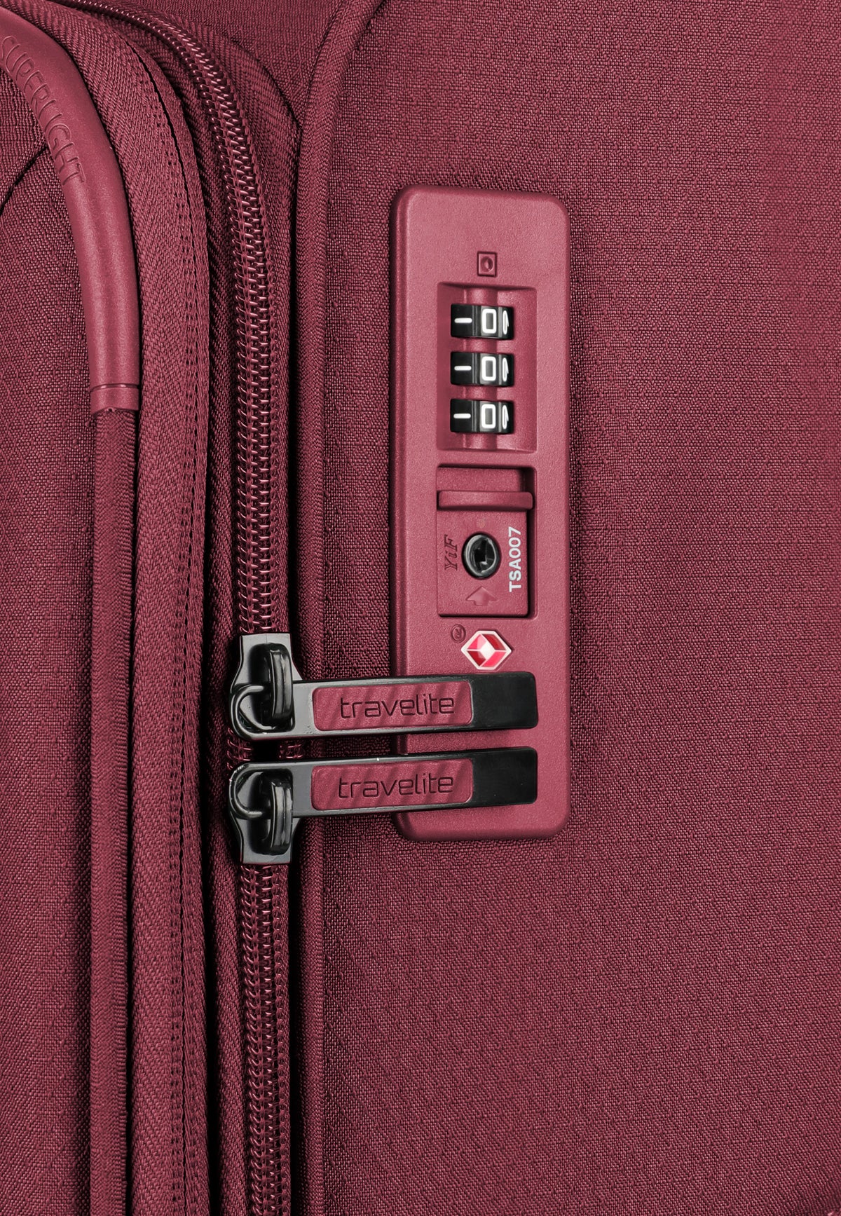 travelite Skaii Trolley 4w L exp. Red Suitcase