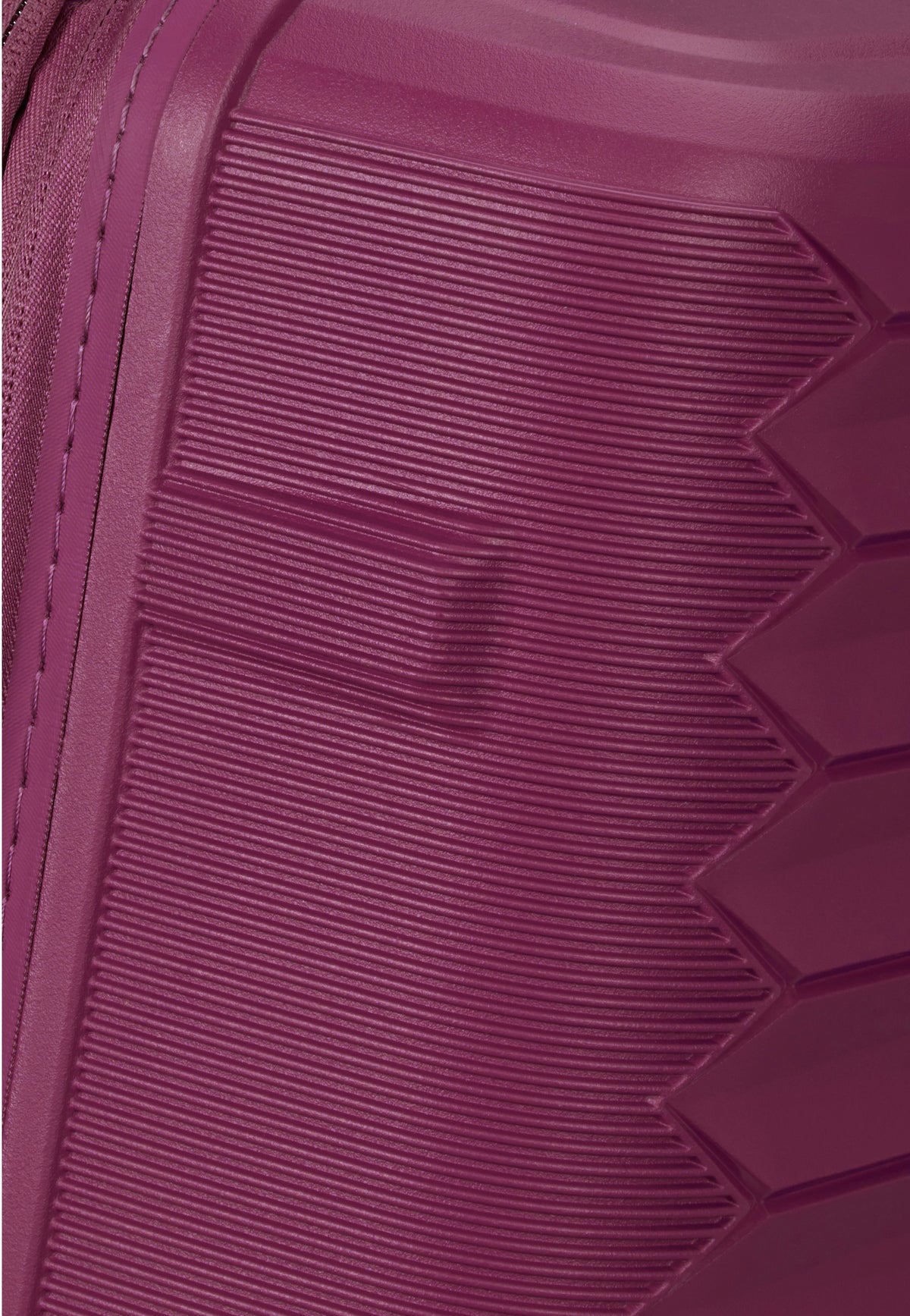 American Tourister Fastforward Spinner 68/25 TSA Exp Iced Berry Suitcase