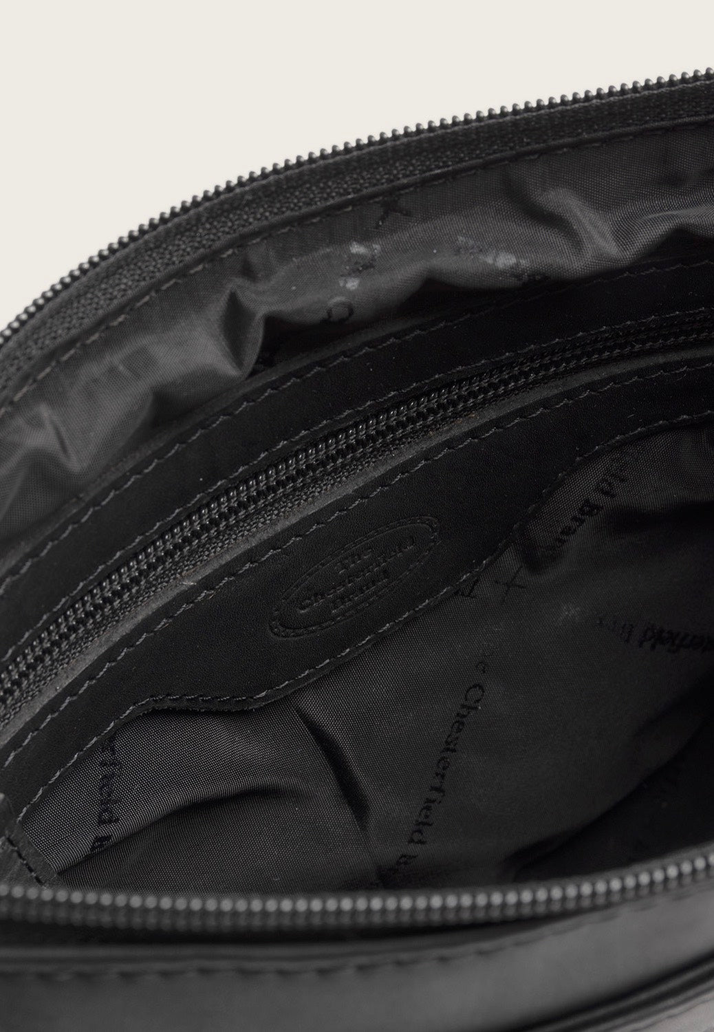 The Chesterfield Brand Harlan 1440 Black Shoulder Bag