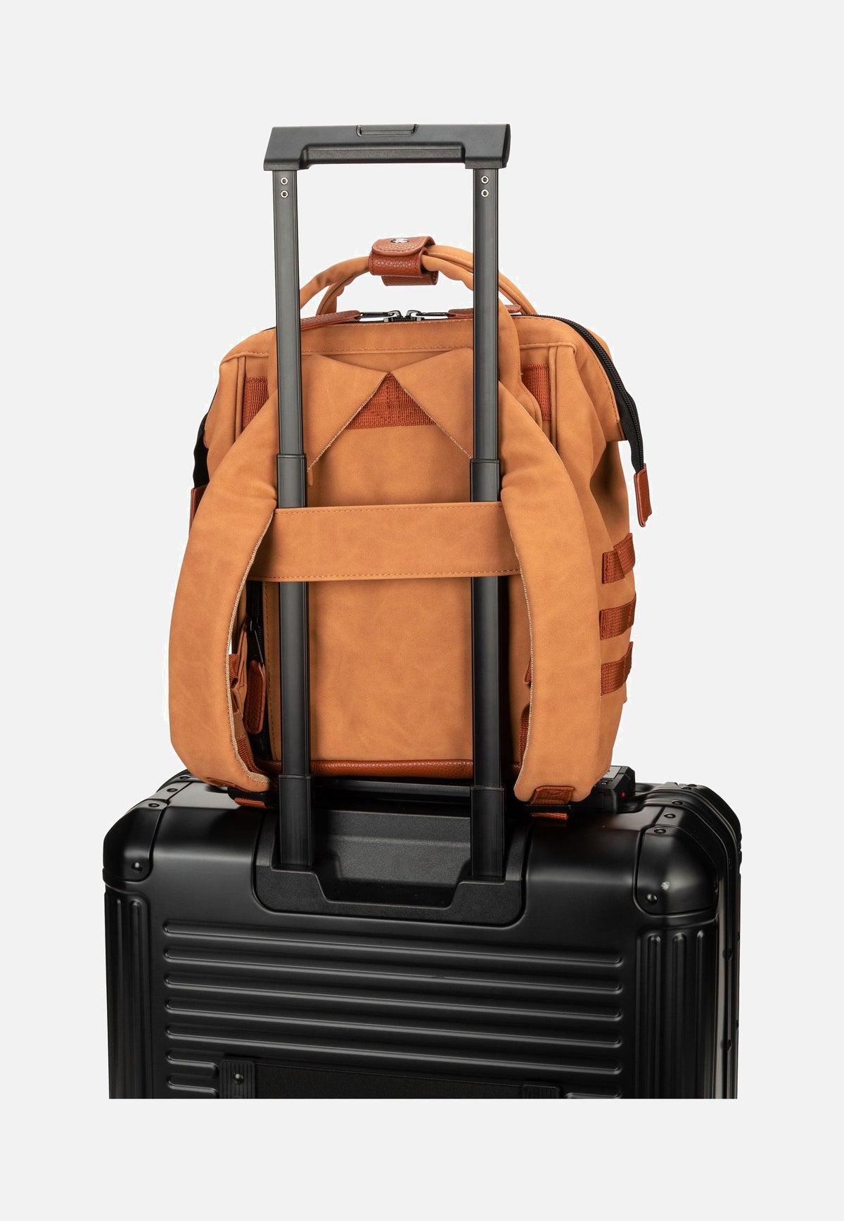 Cabaia Adventurer Vegan Nubuck Small Moscou Rugtassen