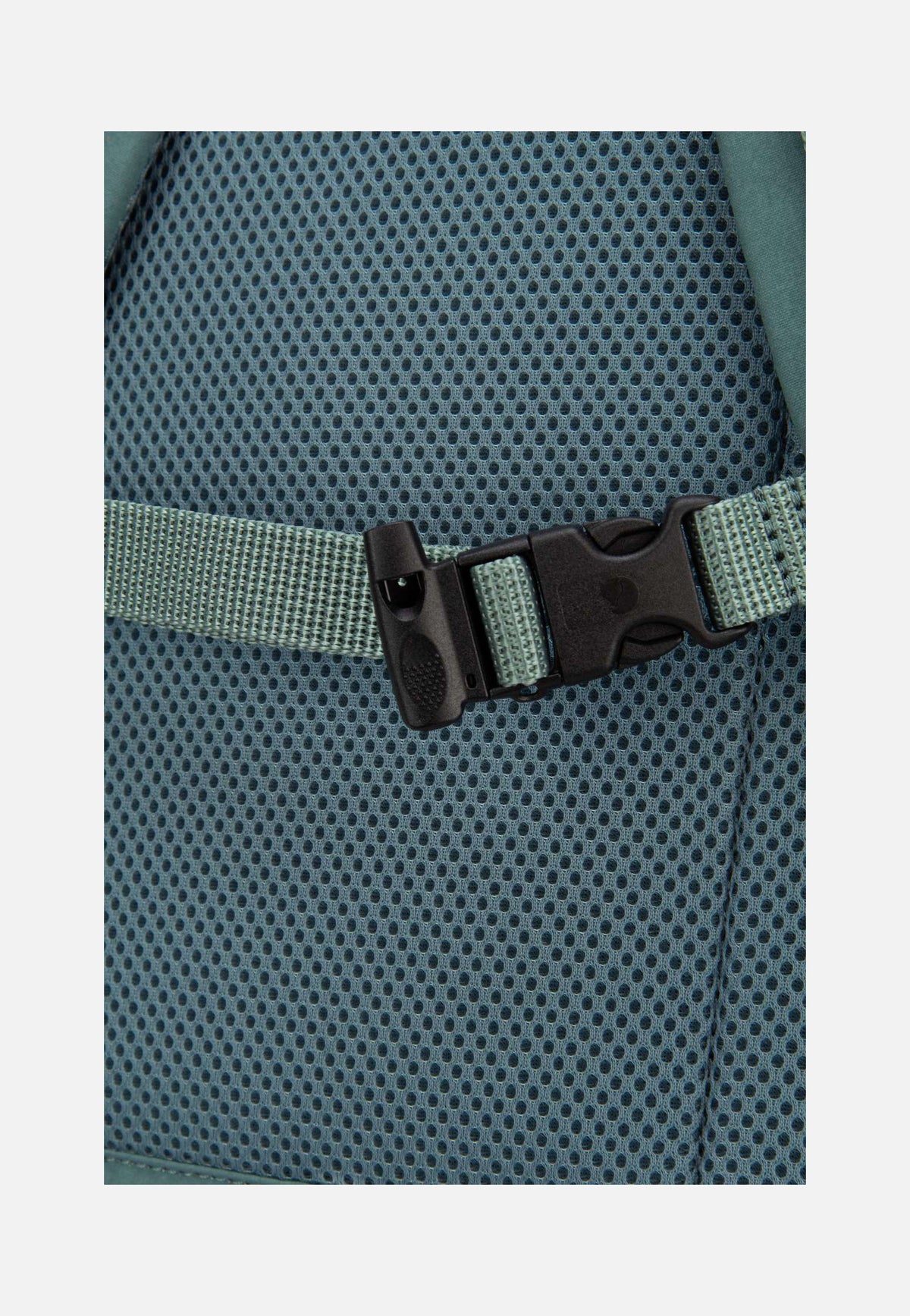 Fjällräven Kanken Outlong Frost Green Backpack