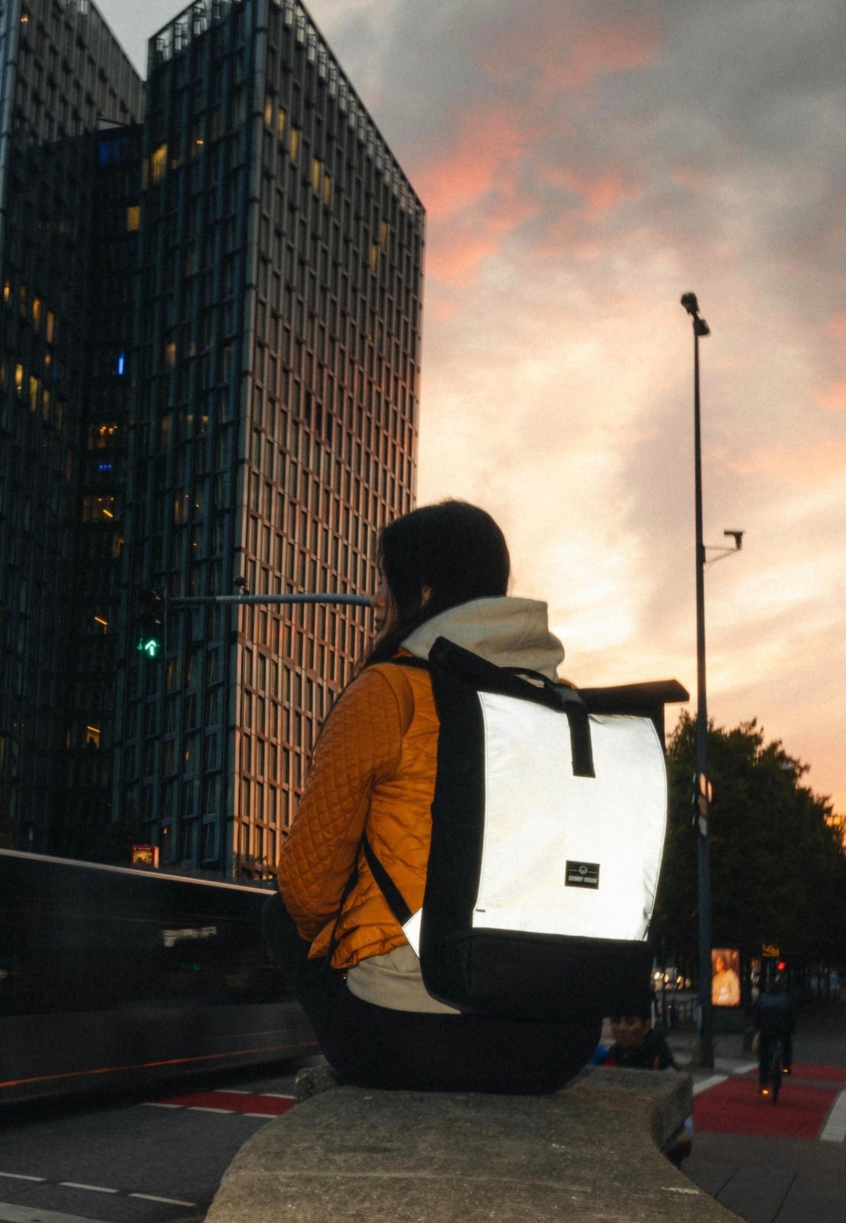 Johnny Urban Allen Medium Black Reflective Rolltop Rugzak