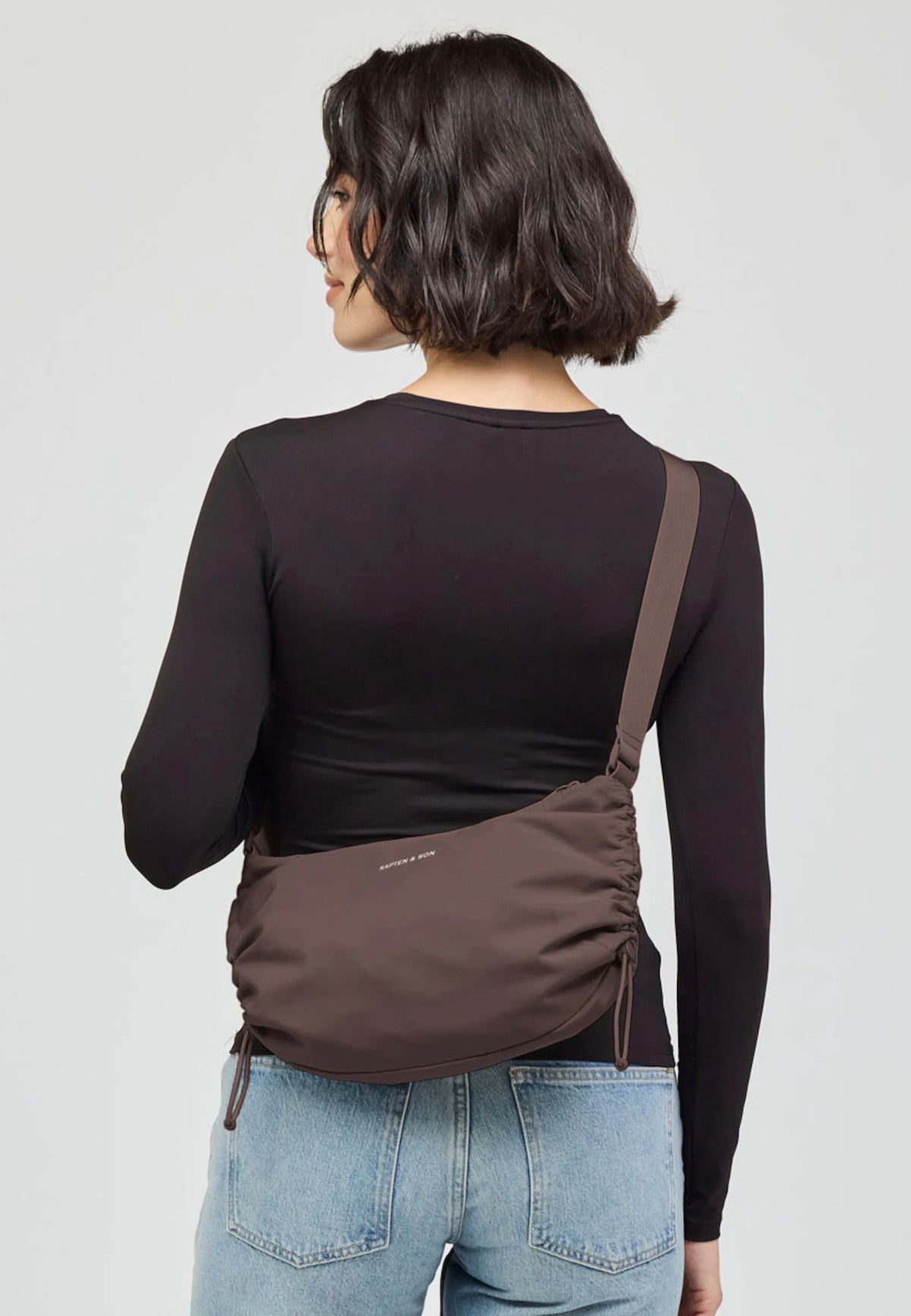 Kapten & Son Skara Small Chocolate Brown Sac à bandoulière