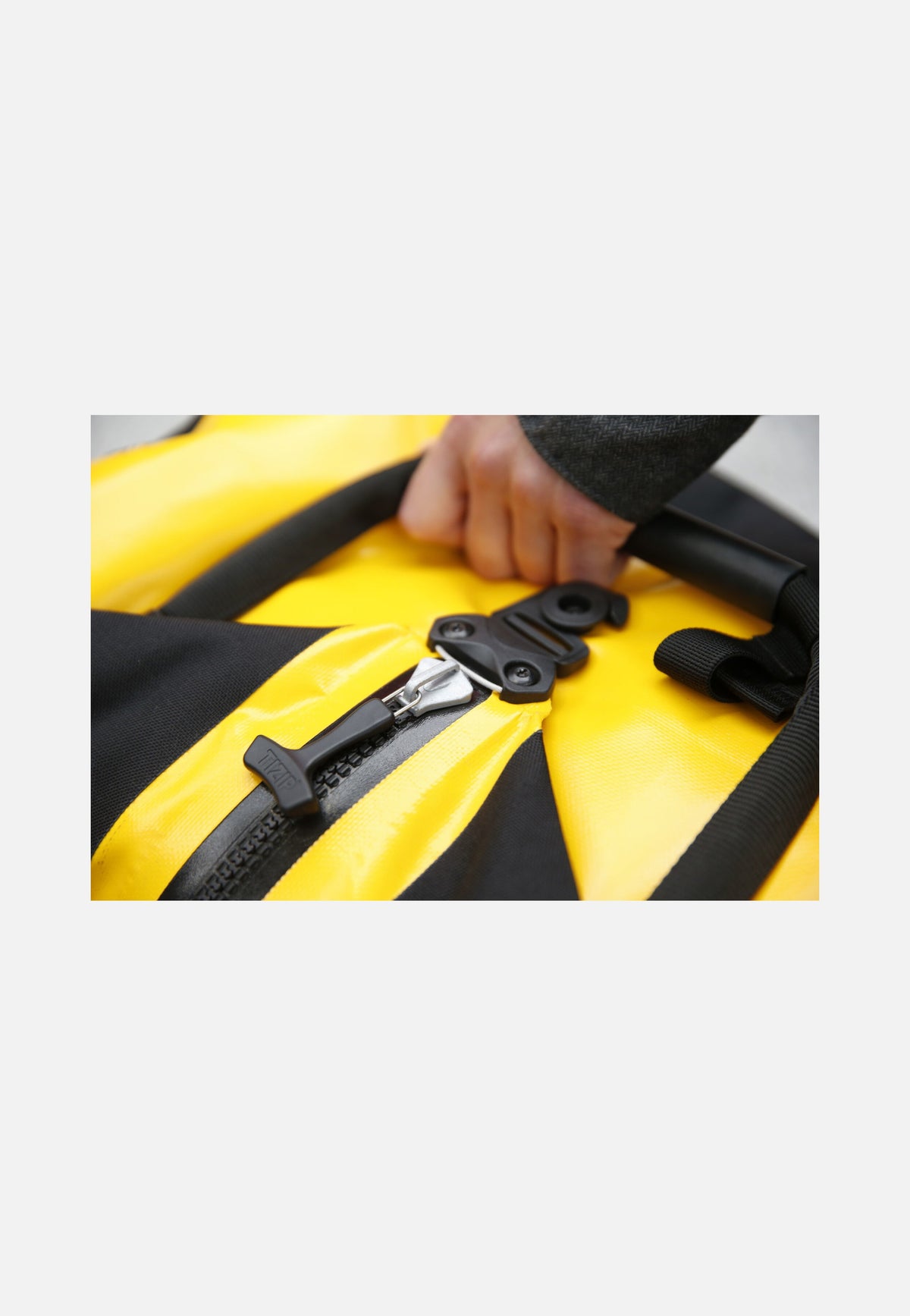 ORTLIEB Duffle RS 85L Sonnengelb Schwarz Travel Bag with Wheels