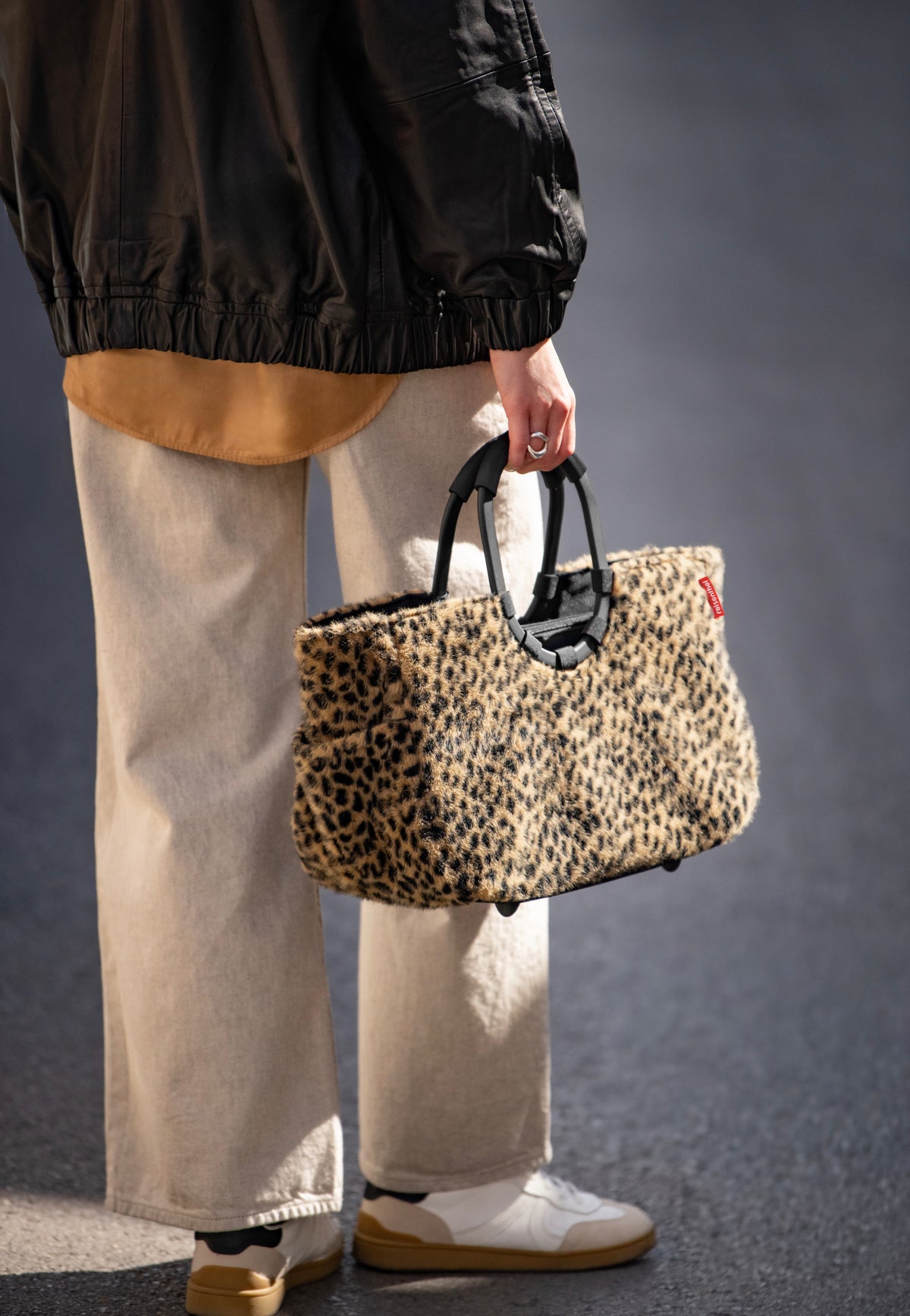 reisenthel Loopshopper M Leo Fake Fur Cesta de la compra