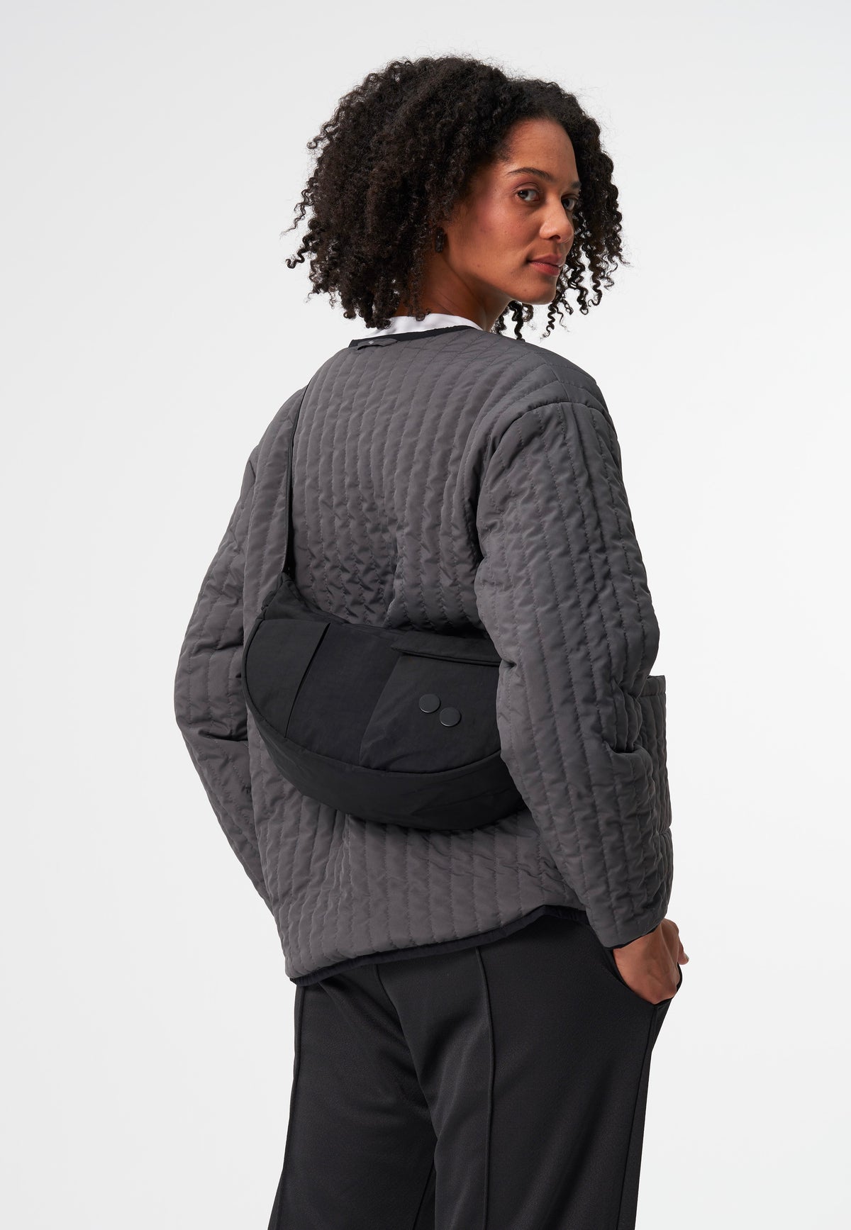 pinqponq Krumm Medium Crinkle Black Sac à bandoulière