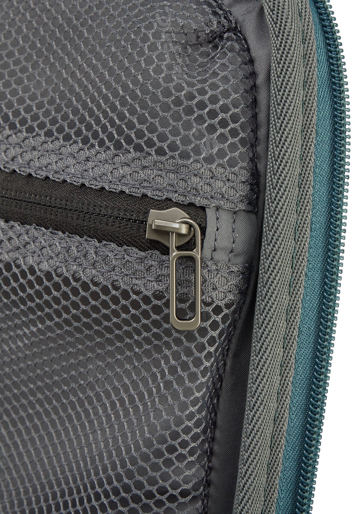 Stratic Novium ML Trolley L Petrol Valise