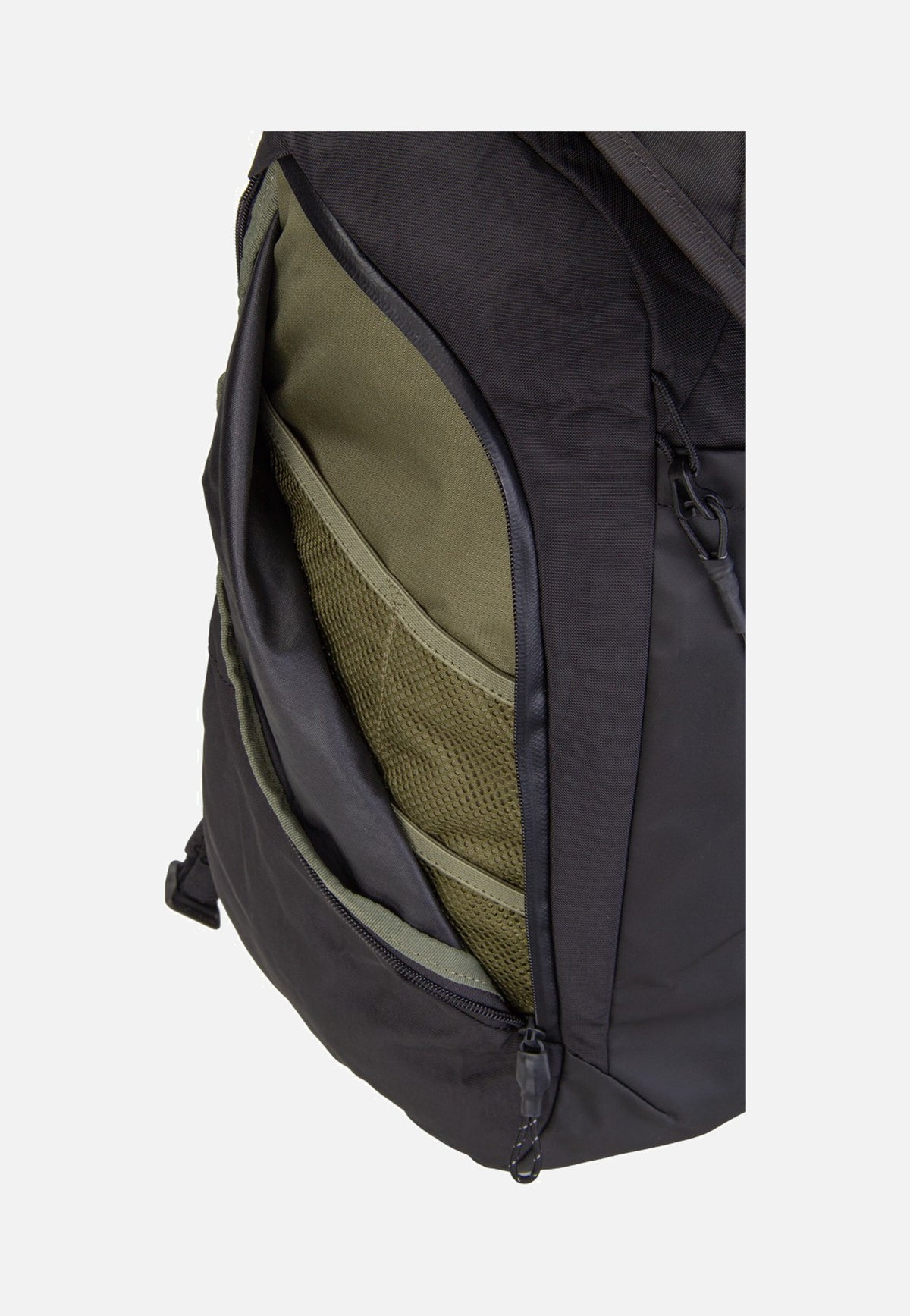 Thule Paramount Commuter 28L Black Mochila de ciclismo