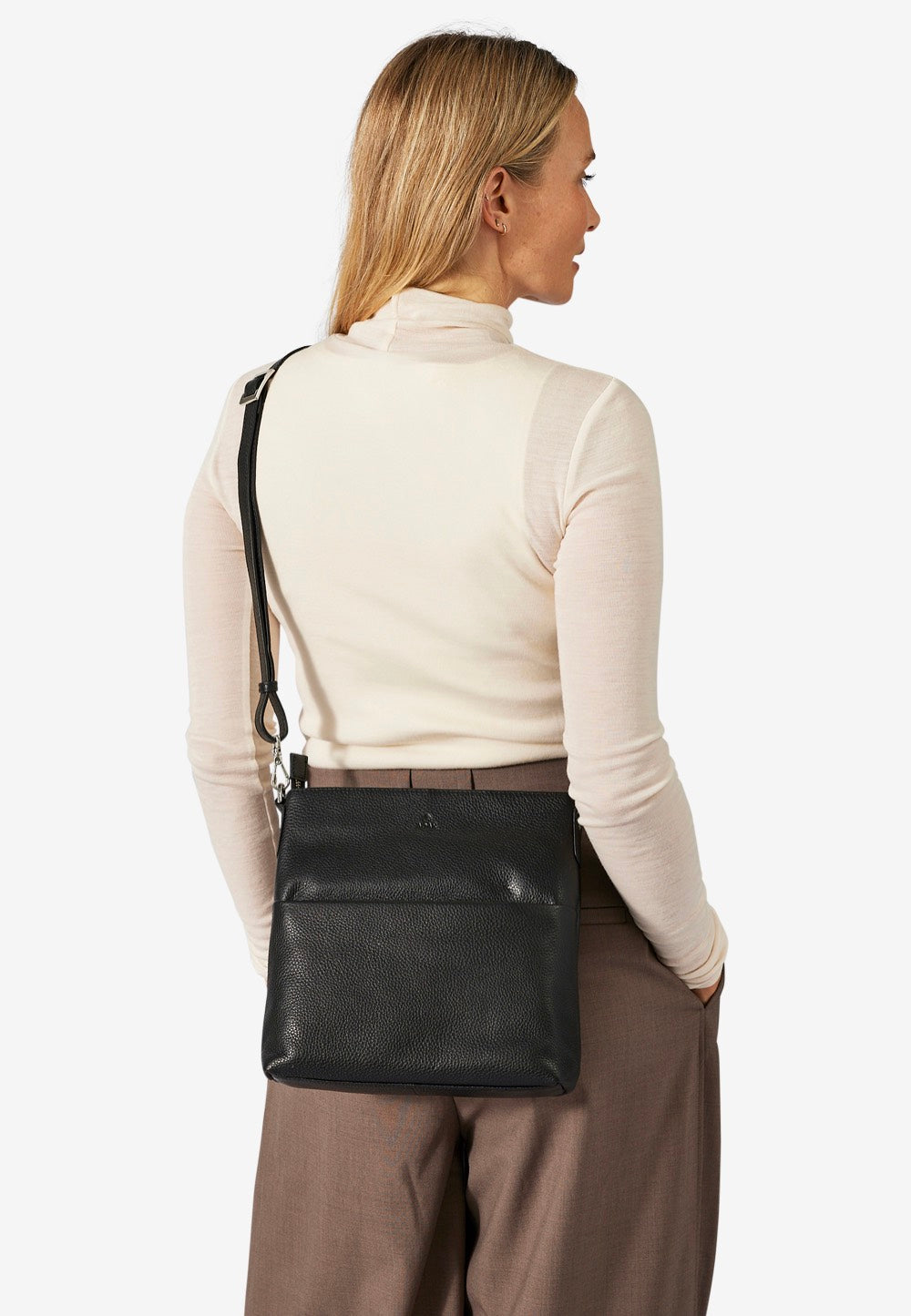 Adax Cormorano Andrea Black Crossbody Bag