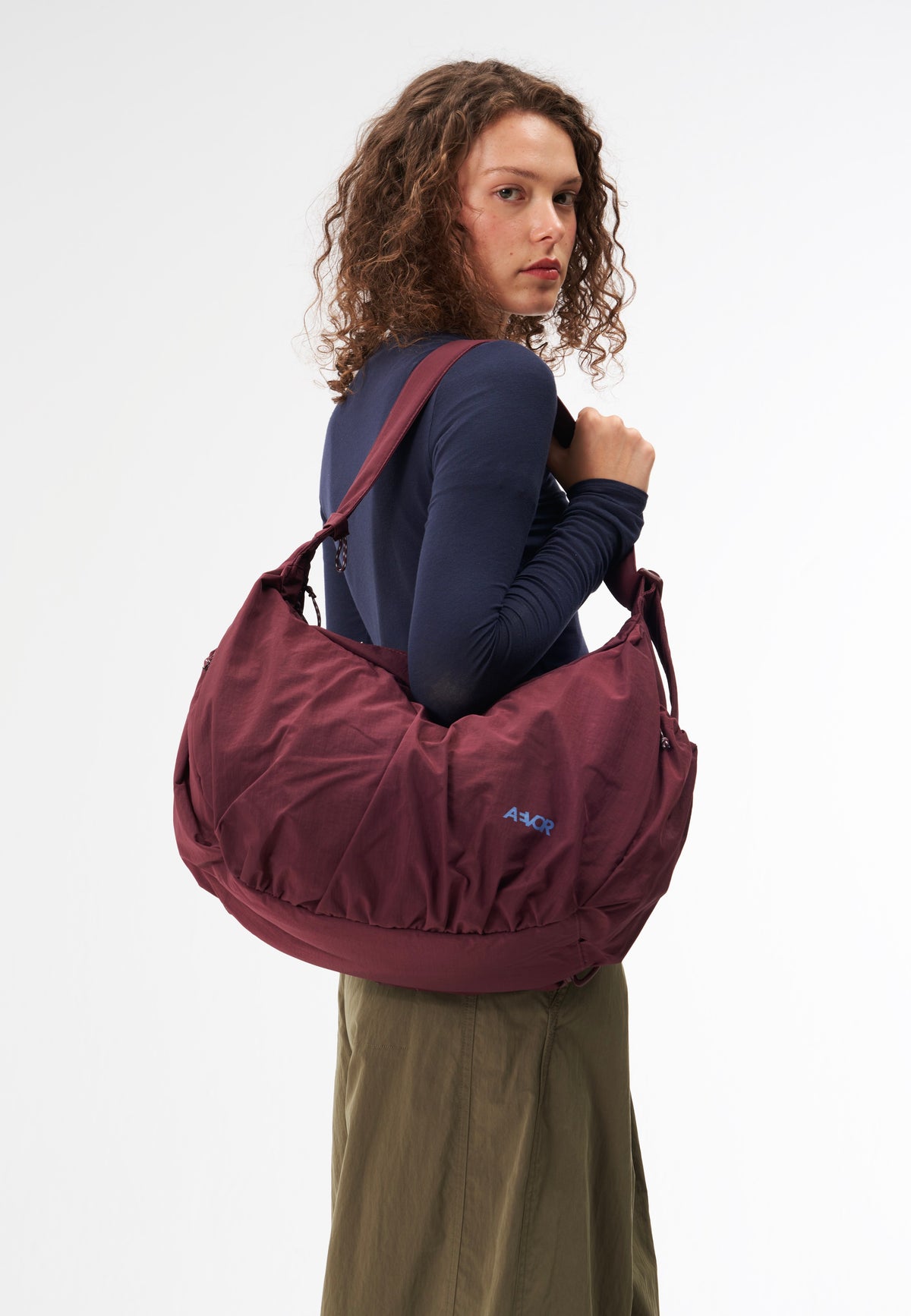 AEVOR Slouchy Bag Burgundy Borsa a tracolla