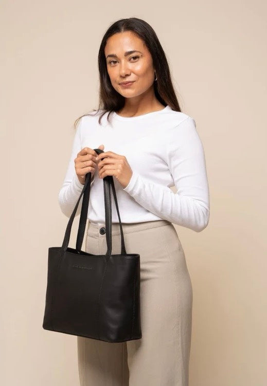 The Chesterfield Brand Anira 0231 Black Shopper