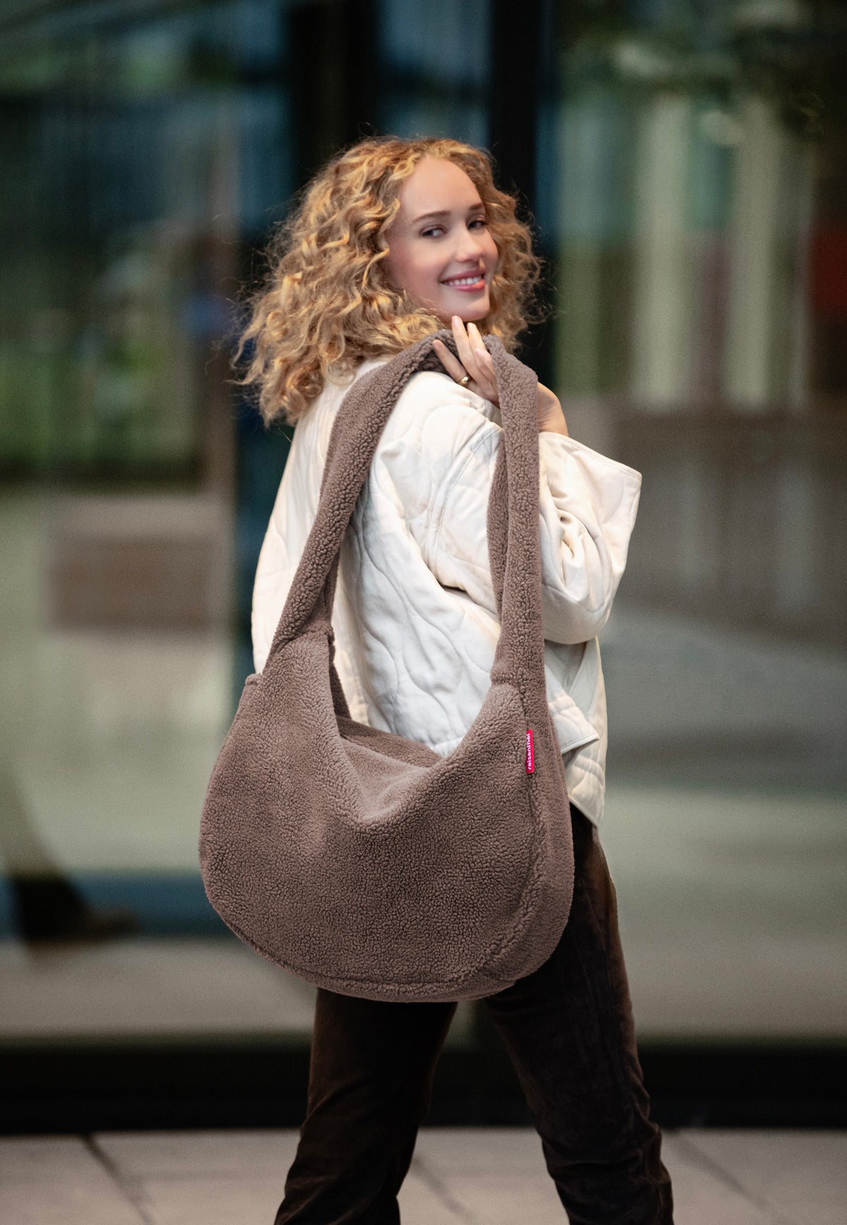 reisenthel Moonbag Teddy Chocolate Hobo Bag