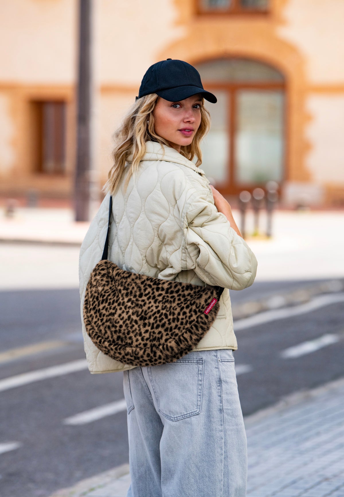 reisenthel Moonbag S Leo Fake Fur Bolso bandolera