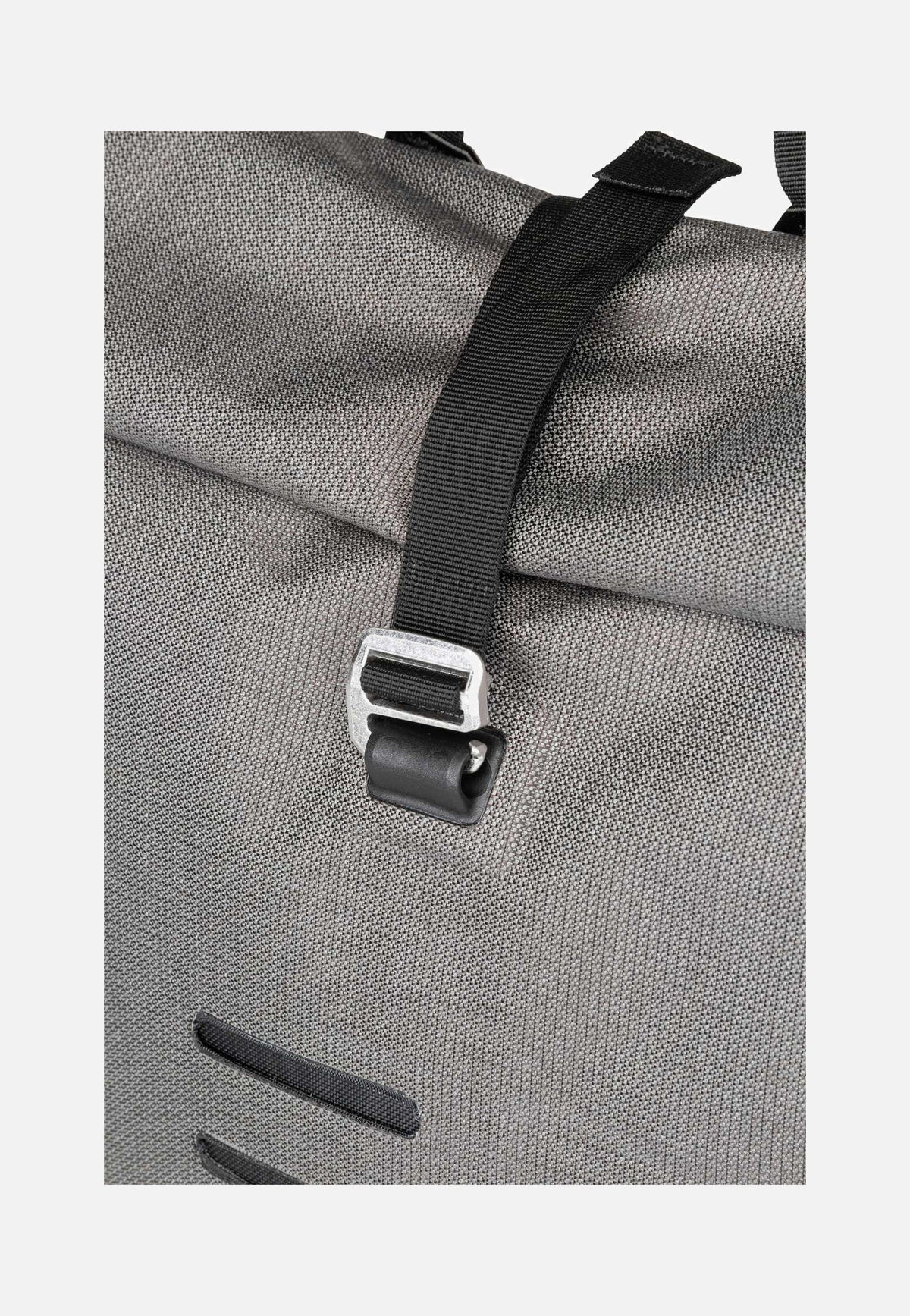 ORTLIEB Commuter-Daypack Urban 27 Pepper Backpack
