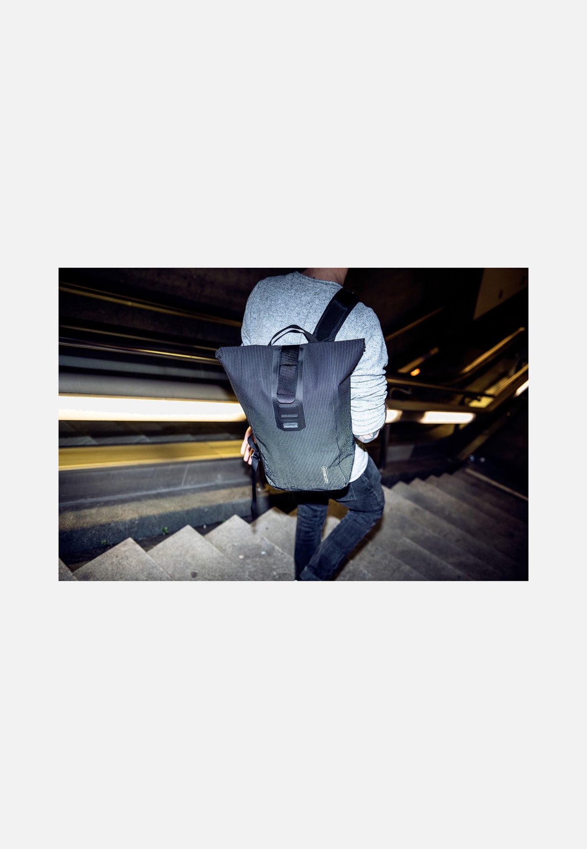 ORTLIEB Velocity High Visibility Schwarz Reflex Rolltop Backpack