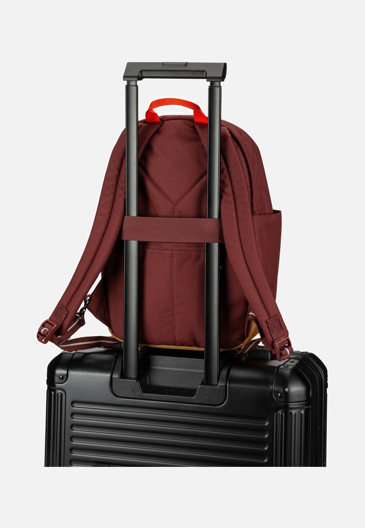 Pacsafe GO 15L Garnet Red Rugtassen
