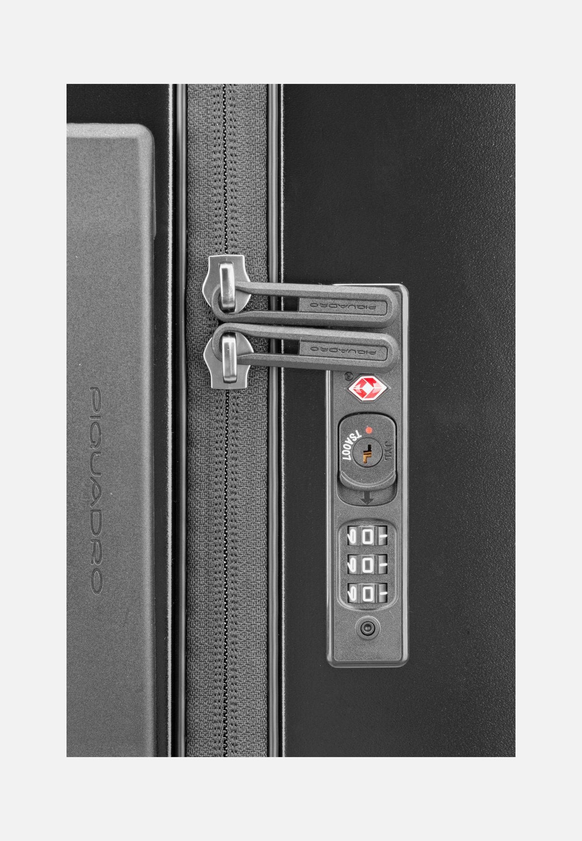 Piquadro PQ Light Big Spinner 4428 Nero Opaco Suitcase
