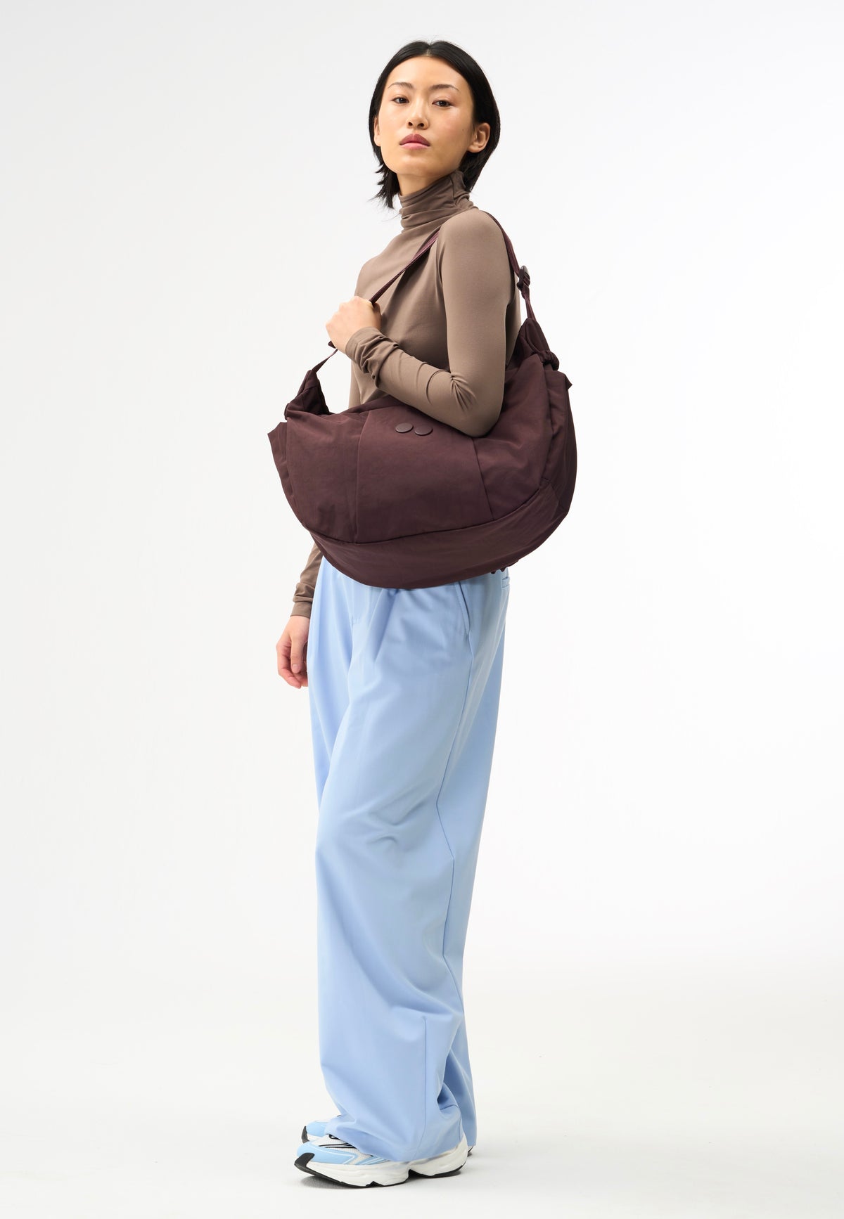 pinqponq Krumm Large Crinkle Mahagoni Borsa Hobo