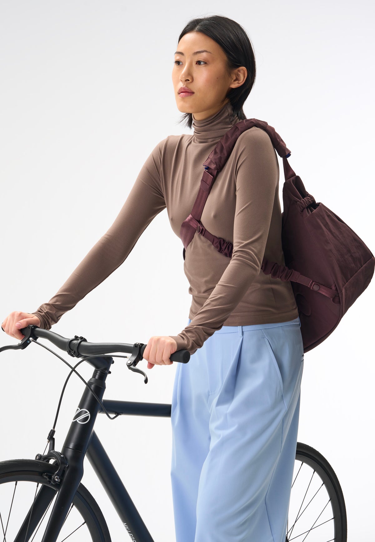 pinqponq Krumm Large Crinkle Mahagoni Borsa Hobo