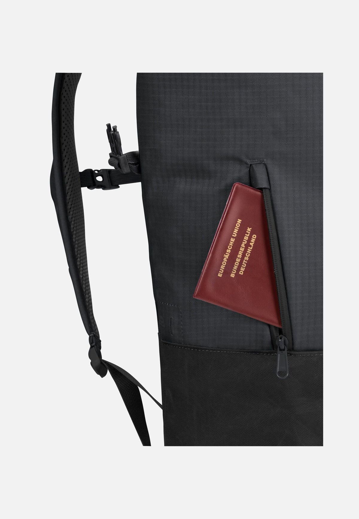 Vaude CityGo 18 Black Rolltop Backpack