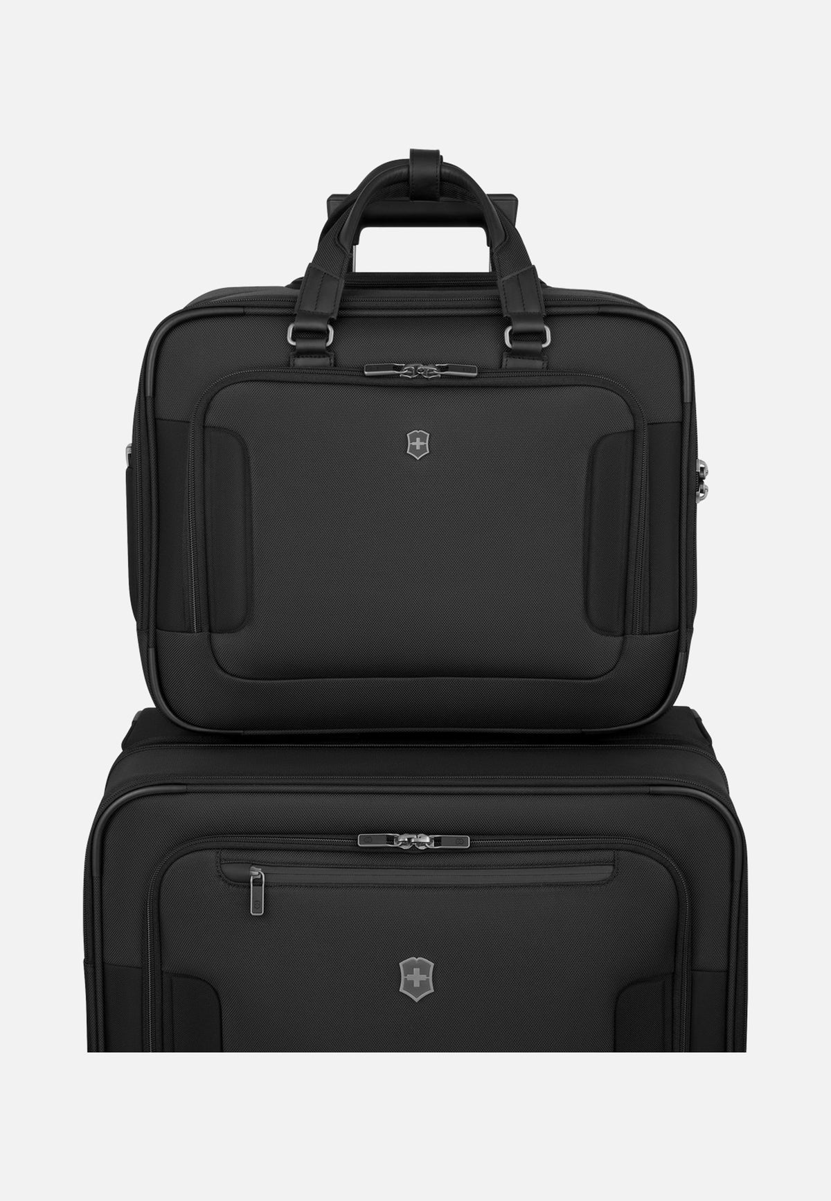 Victorinox Werks Traveler 7.0 Wheeled Black Pilot Suitcase
